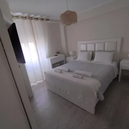 Πανσιόν Brisa Do Mar - Consolacao 3*